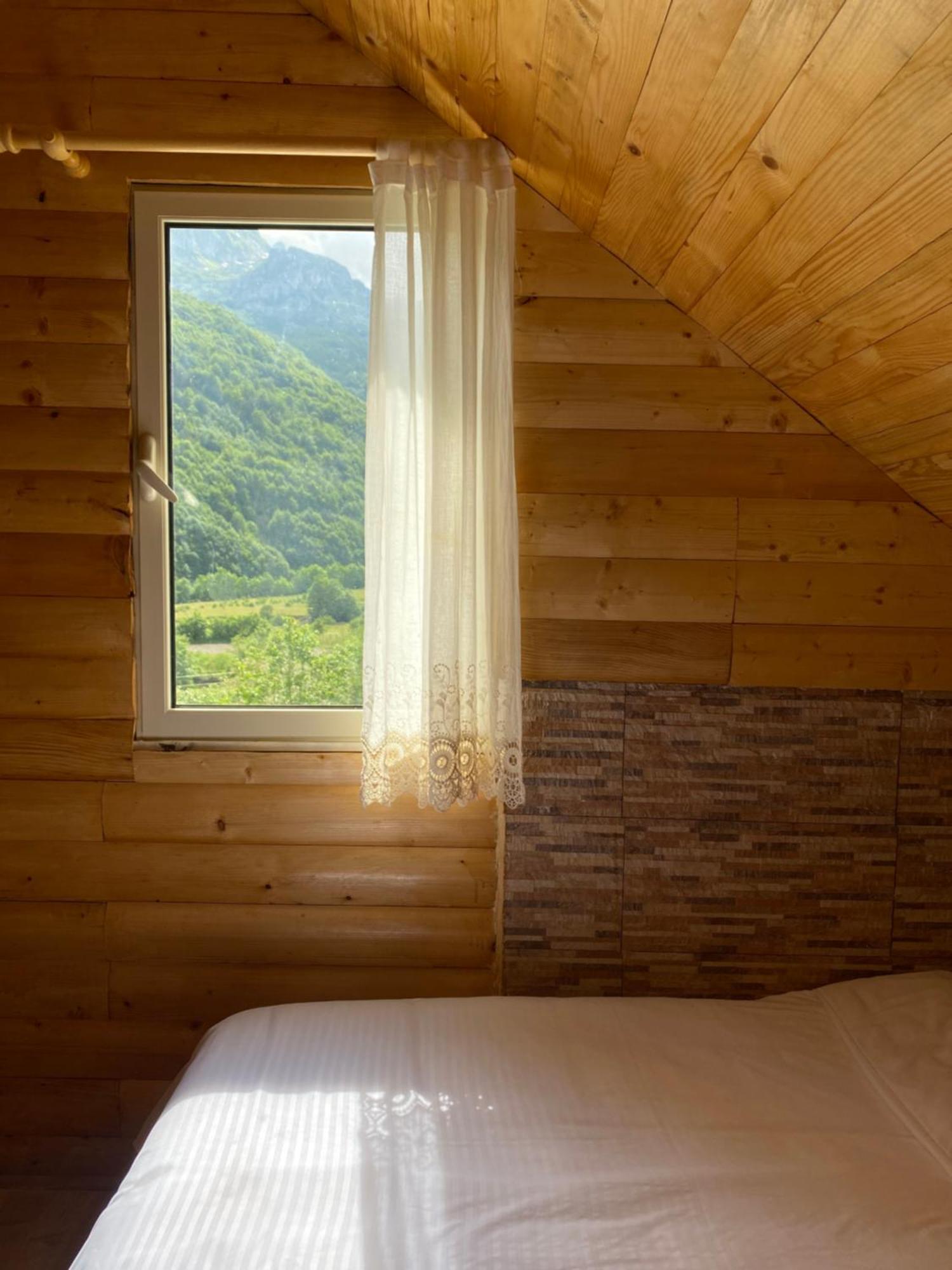Vita Guesthouse Bajram Curri Zewnętrze zdjęcie