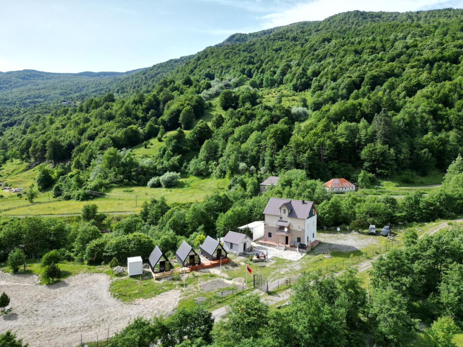 Vita Guesthouse Bajram Curri Zewnętrze zdjęcie